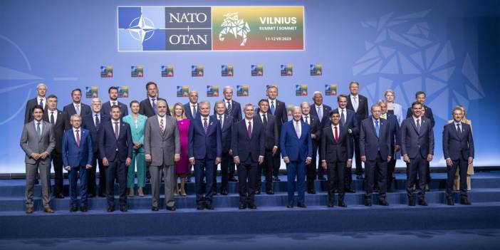 Tarihi NATO Liderler Zirvesi başladı