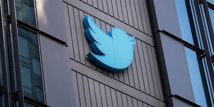 Twitter'da sert düşüş! Reklam gelirleri yarıya indi