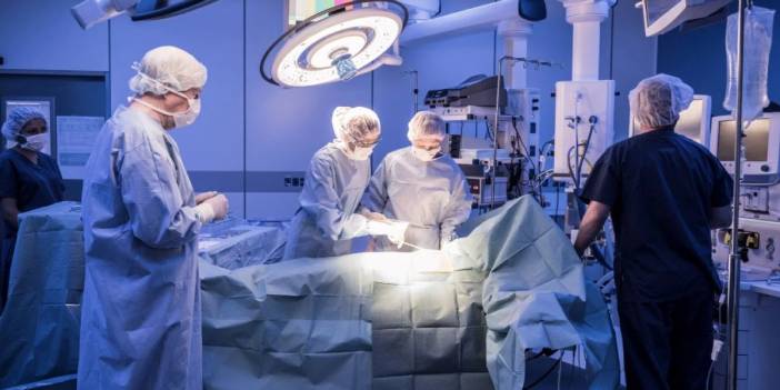Türk doktorlar bir ilki başardı! Dünyanın en ileri organ nakli tarihe geçti