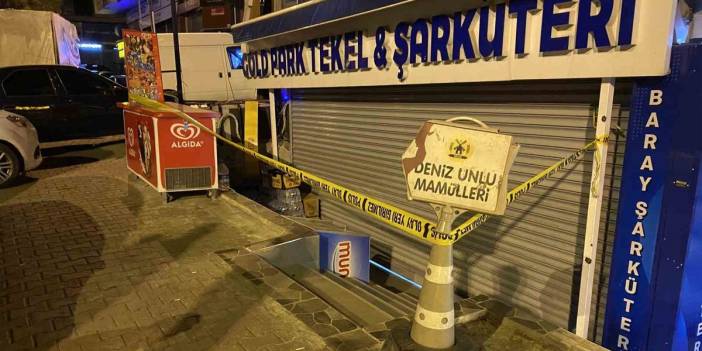 Esenyurt'ta tekel bayisine silahlı saldırı: 2 ölü, 1 yaralı