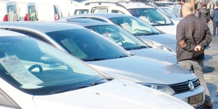 İkinci el araç satışları üç ay sonra 1 milyonun altına indi