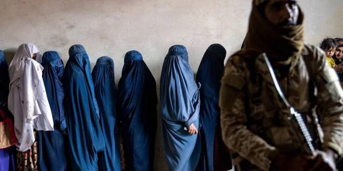 Taliban'dan bir yasak daha: 10 yaşından büyük kızlar okula gönderilmeyecek