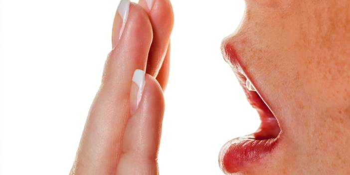 Öpüşme garantili nefes için 6 çılgın ipucu! Nefesinizle değil, gülüşünüzle büyüleyin