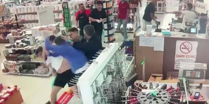 Dinlenme tesisinde 'ücretsiz yemek' kavgası: 6 kişi yaralandı, 20 kişi gözaltına alındı