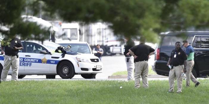 ABD'de silahlı saldırılar can almaya devam ediyor: En az 10 kişi vuruldu beş kişi öldü