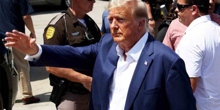 Sabıka fotoğrafı çekilen ilk ABD başkanı oldu: Kefalet ödeyen Trump serbest