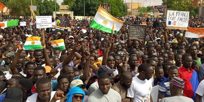Nijer'de Fransız büyükelçiye sınır dışı kararı