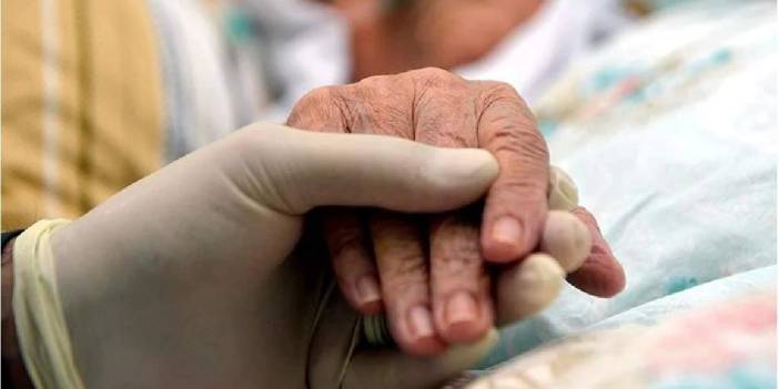 Bakan Koca açıkladı! 65 yaş üstü hastalar için yeni dönem başlıyor: Tek bir telefonla sağlık hizmeti