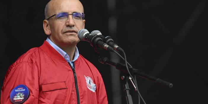 Bakan Şimşek'ten OVP açıklaması: Makro-finansal istikrar, dezenflasyon ve yapısal dönüşüm...