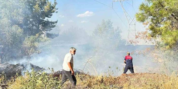 Adıyaman'da kaynak yaparken sıçrayan kıvılcım yangın çıkardı