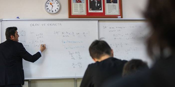 Bakan Tekin'in 'mülakat sürecek' sözlerine tepki