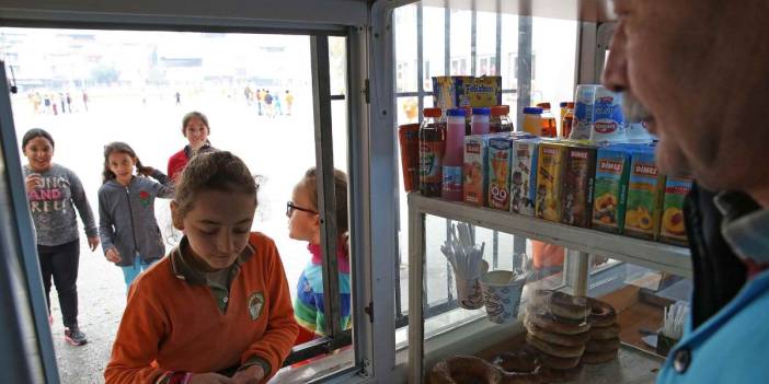 Okullar açıldı fiyatlar katlandı! Aylık kantin masrafı 540 liradan başlıyor