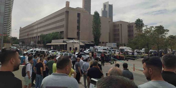 İzmir Adliyesi önünde silahlı çatışma: 1 ölü, 5 yaralı