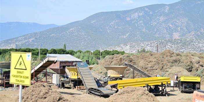 Kumluca’nın muhtarları Organik Gübre Tesisini ziyaret etti