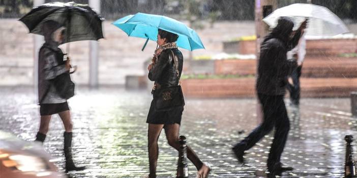 Meteoroloji'den 3 bölgeye 'sarı' uyarı: Kuvvetli vuracak, hazırlıklı olun!