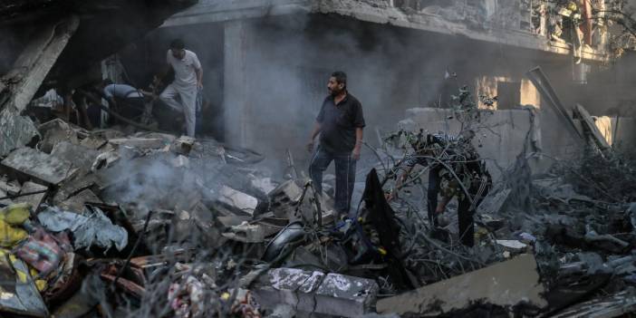 İsrail saldırılarına devam ediyor: Gazze'den acı görüntüler...