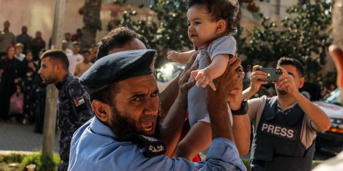 İsrail'in tahliyesini istediği Gazze'deki hastane müdürü isyan etti: Hastaların durumu ciddi, onları bırakmayacağız