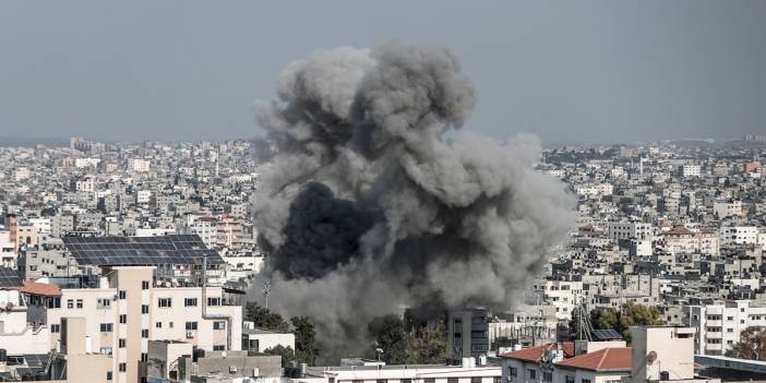 İsrail'in verdiği tahliye süresi doldu: Gazze Şeridi'nden dumanlar yükseldi