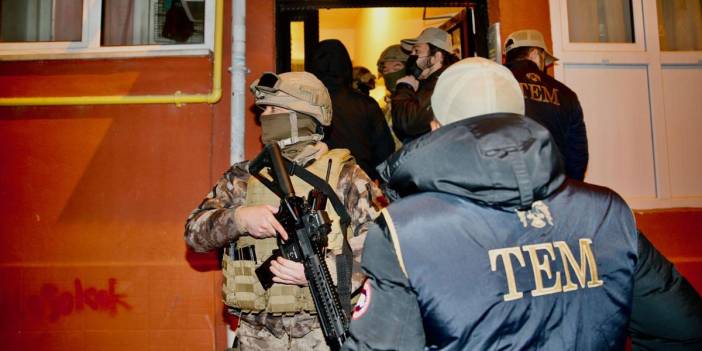 Terör örgütlerine eş zamanlı baskın: 30 gözaltı