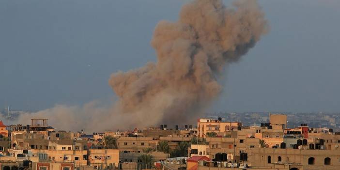 İsrail, Han Yunus ve diğer bölgeleri de bombalıyor