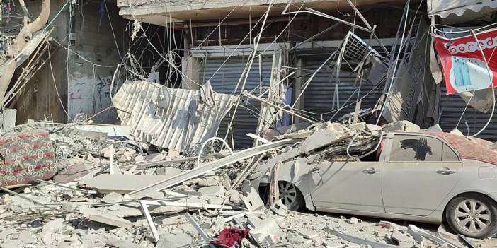 İsrail Gazze'de sivil yerleşim yerlerini vurdu: 19 ölü