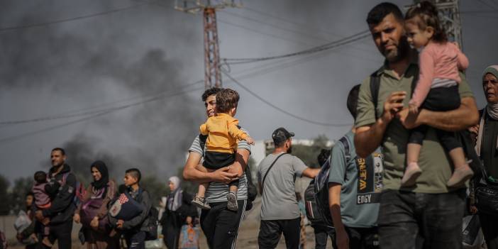 İsrail kana doymuyor: Bir günde 6 hastaneyi bombaladı