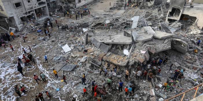 İsrail'in hastane saldırısında iki doktor hayatını kaybetti