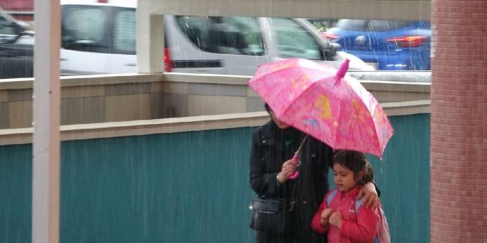 Eğitime fırtına ve sağanak engeli