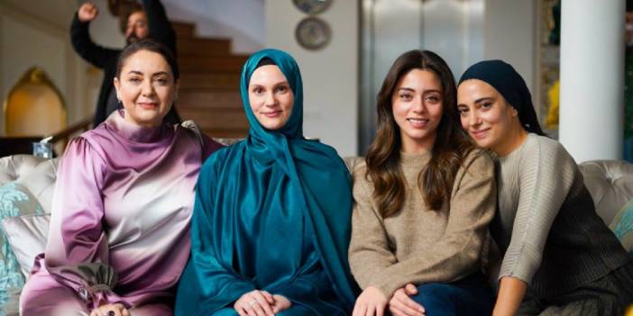 Farah Zeynep Abdullah'tan Kızılcık Şerbeti sürprizi