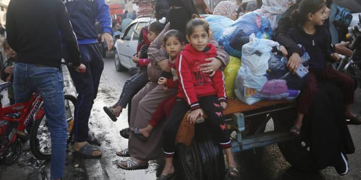 Esir takasında ikinci gün: İsrail serbest kalacak kişilerin ailelerine haber verdi