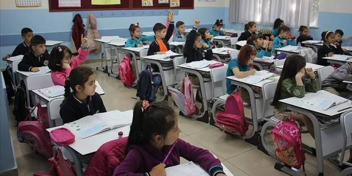Marmara'daki deprem sonrası o ilçede okullar tatil edildi