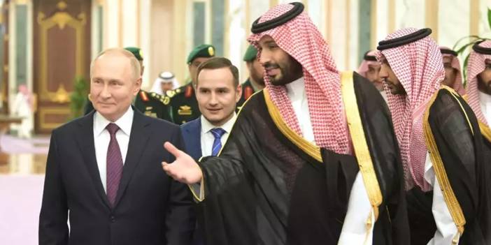 BAE'de Putin'e yapılan karşılama töreni gündem oldu