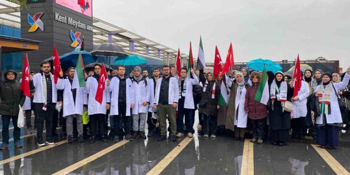 Hekimlerden Gazze için 'sessiz yürüyüş'