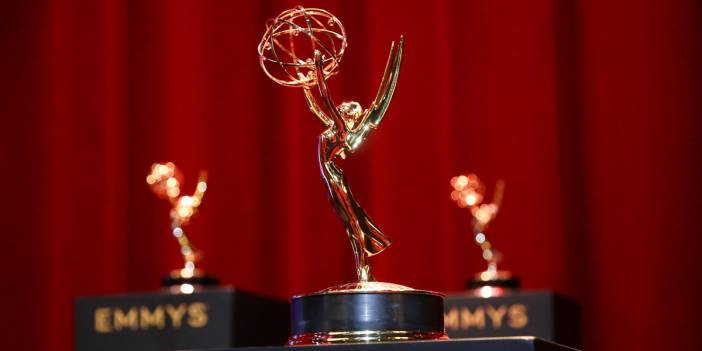 Ertelenen Emmy Ödülleri'nin sunucusu belli oldu