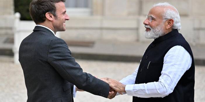 Macron, Hindistan'ın Cumhuriyet Bayramı'na katılacak