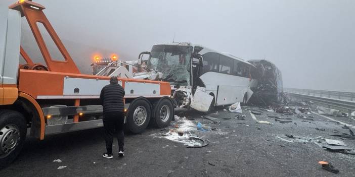 Kuzey Marmara Otoyolu'nda feci kaza: 10 ölü, 59 yaralı
