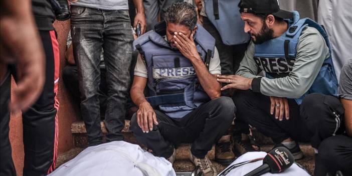 İsrail Gazze'de 106 gazeteciyi öldürdü