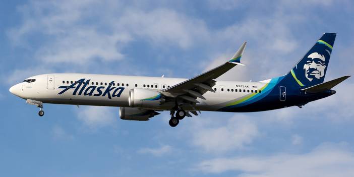 Alaska Havayolları tüm Boeing tipi uçakları yere indirdi