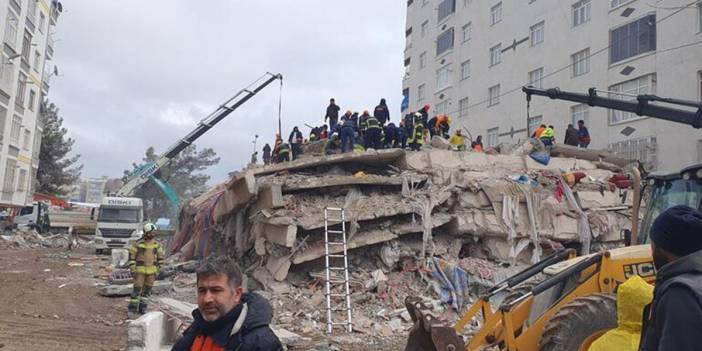 Depremde çöken Hisami apartmanının müteahhitten itiraf: 100 kişinin öldüğü binayı vekaletle yaptık