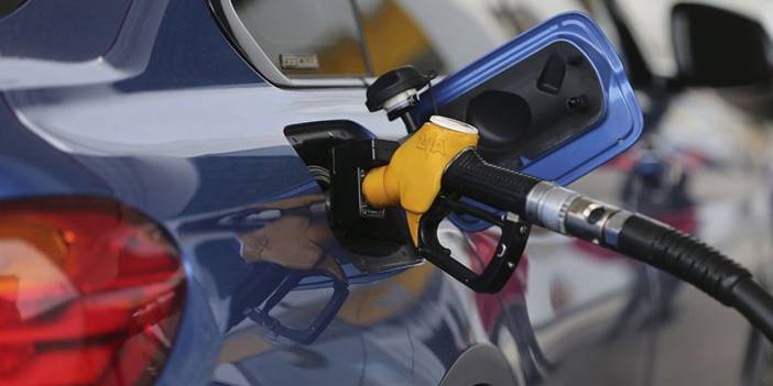 Sırada benzin var: Akaryakıt fiyatlarına bir haftada üçüncü zam