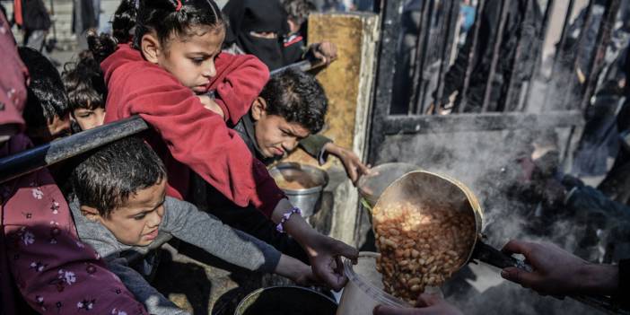 İsrail saldırısı altında yaşam mücadelesi: Gazzeliler 'şiddetli açlık' yaşıyor