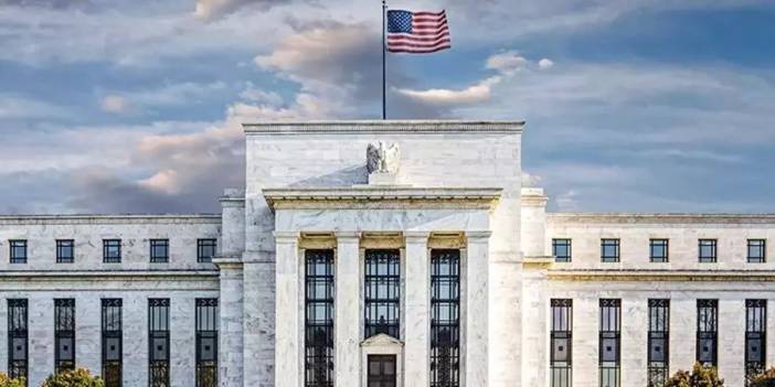 Başkan Powell'dan kritik açıklama: Fed faiz indirimine gidecek mi?