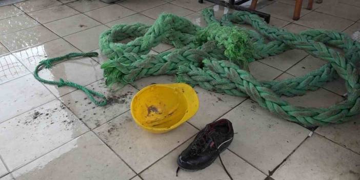 Marmara Denizi'nde batan geminin malzemeleri kıyıya vurdu: Enkaza dalış yapılacak