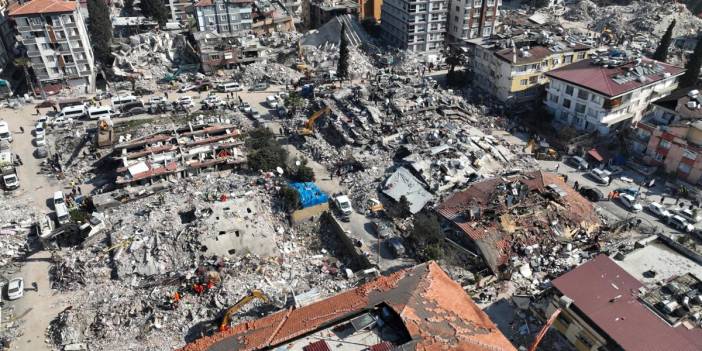 Deprem bölgesinde 'orta hasarlı' belirsizliği: Afetzedeler ne yapacağını bilmiyor
