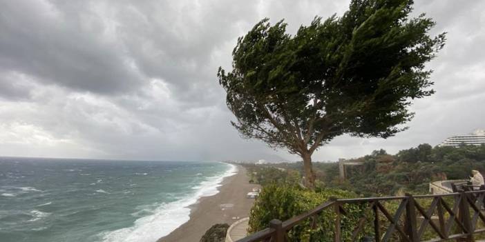 Meteoroloji saat verdi! Ege ve Akdeniz için fırtına uyarısı