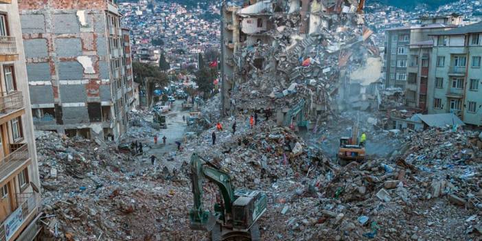 Prof. Dr. Ersoy Çanakkale sarsıntısı sonrası merak edilen soruyu yanıtladı: Büyük İstanbul depreminin ön izlemesi mi?
