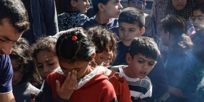 Savaşın gölgesindeki Gazzeli çocuktan kahreden açıklama: Ramazanı bomba alevleriyle karşılıyoruz