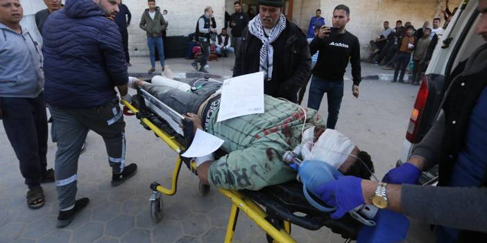 İsrail yardım bekleyen Gazzelilere kurşun yağdırdı: Ölü ve yaralılar var