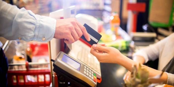 Vatandaşın tek çaresi kredi kartları: Kartlı ödemeler 2023'te yüzde 122 arttı