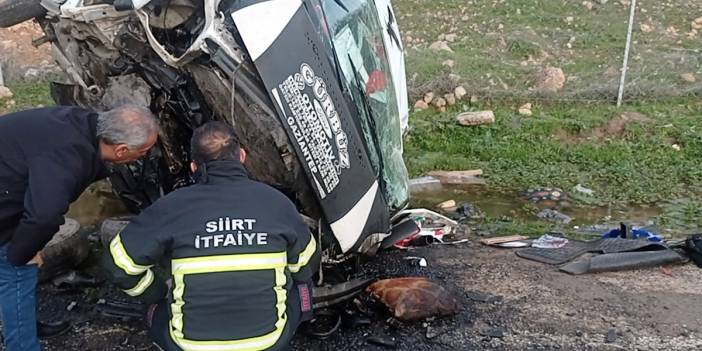 Siirt'te feci kaza! Öğrenci minibüsü devrildi